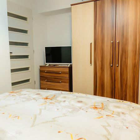 Glamour Ultracentral Craiova Luaran gambar